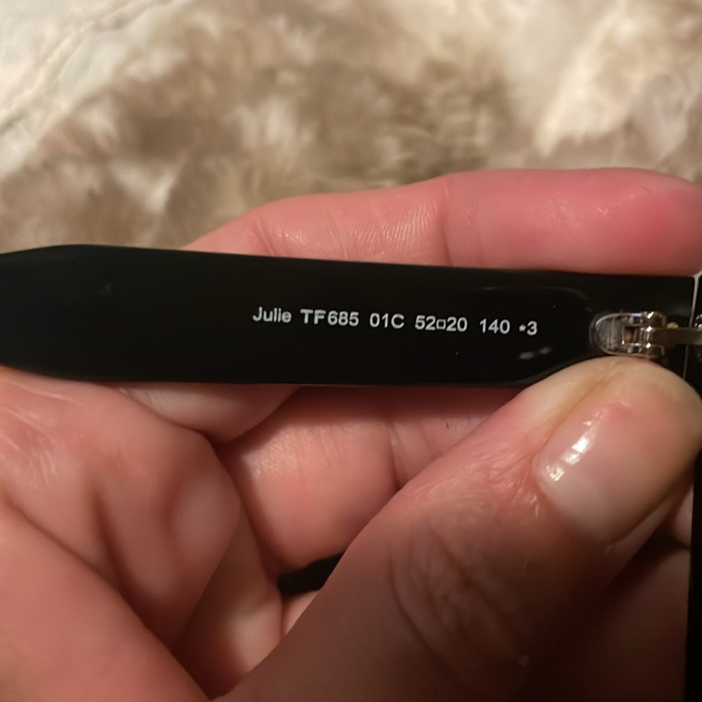 NWOT black and gold Tom Ford Julie sunglasses - Picture 8 of 8